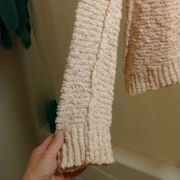 Free People Chunky Knit Boho Pinky peach colored sweater  Barbie Cottage Core​ - Picture 7 of 7